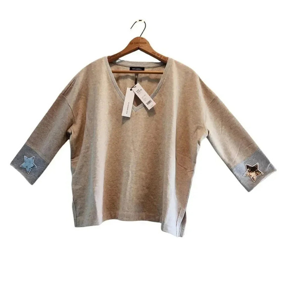 NWT 525 America Oatmeal Pullover Oversized Sweater Sequined Star Sleeve Medium - Picture 2 of 7
